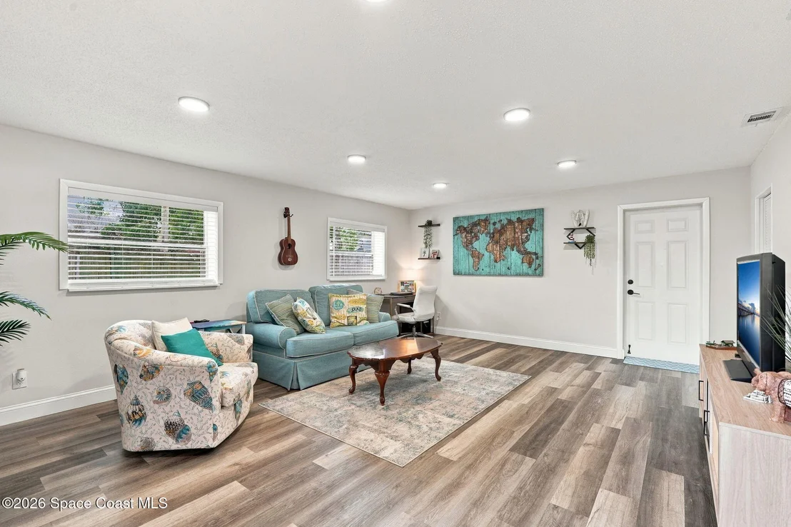 Photo of 4418 Sherwood Boulevard