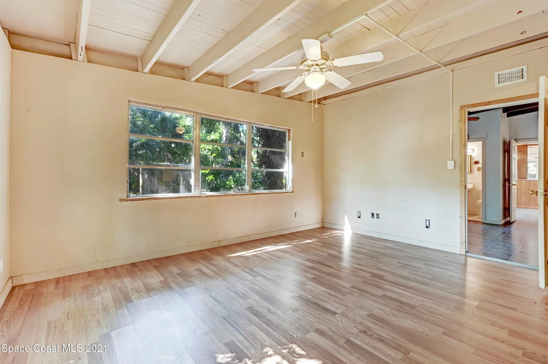 Photo of 6699 Sheridan Road