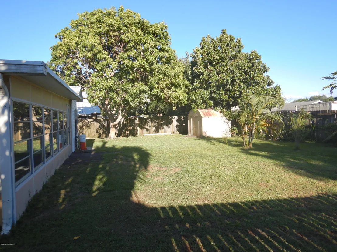 Photo of 2911 Pembroke Road