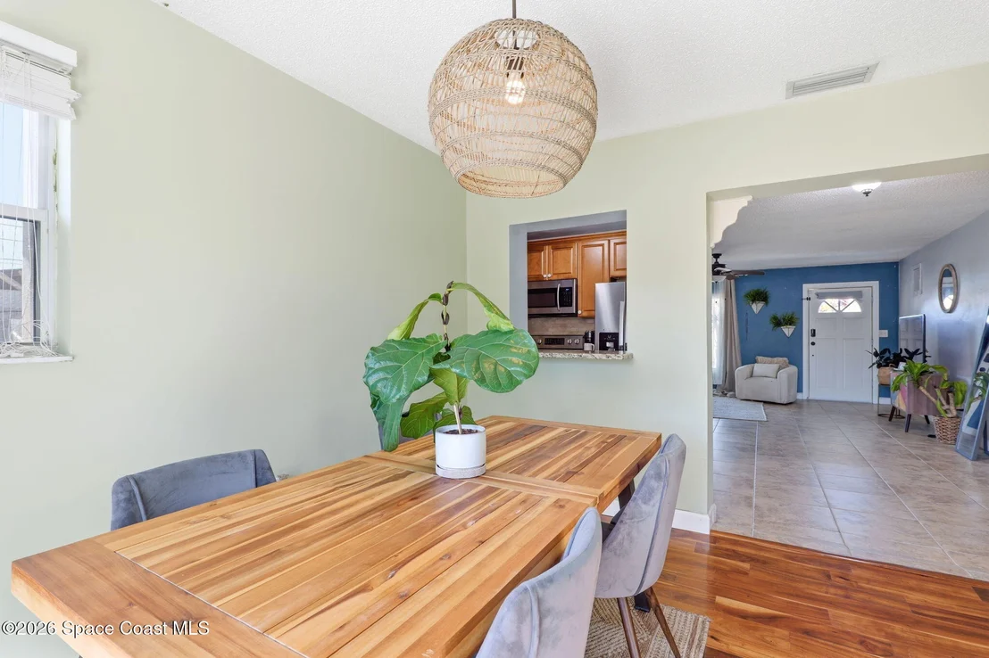 Photo of 705 Pelican Drive