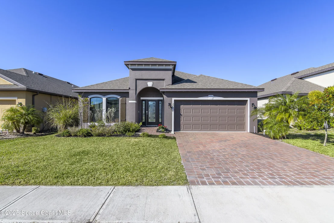 Photo of 280 Wiregrass Avenue