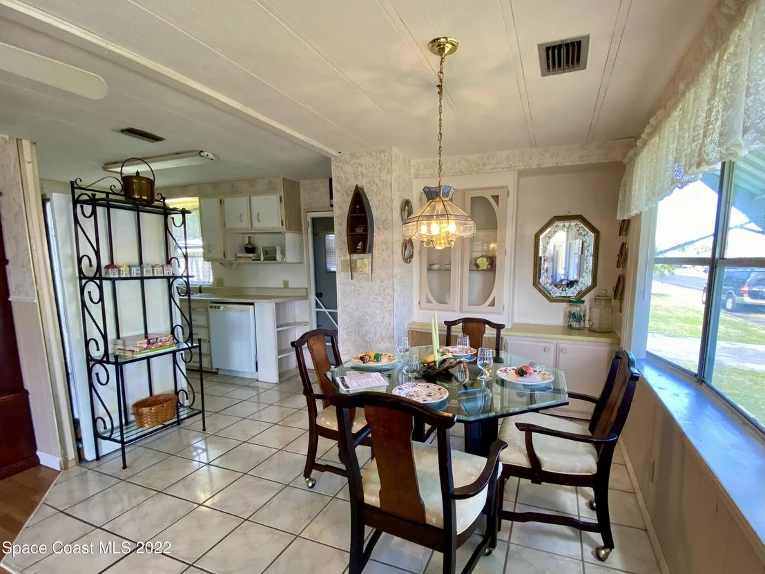 Photo of 1808 Coco Plum Street NE