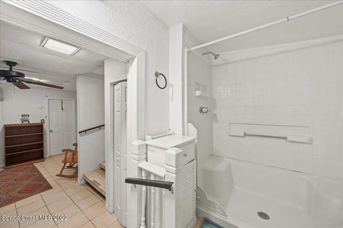 Photo of 283 N Burnett Road