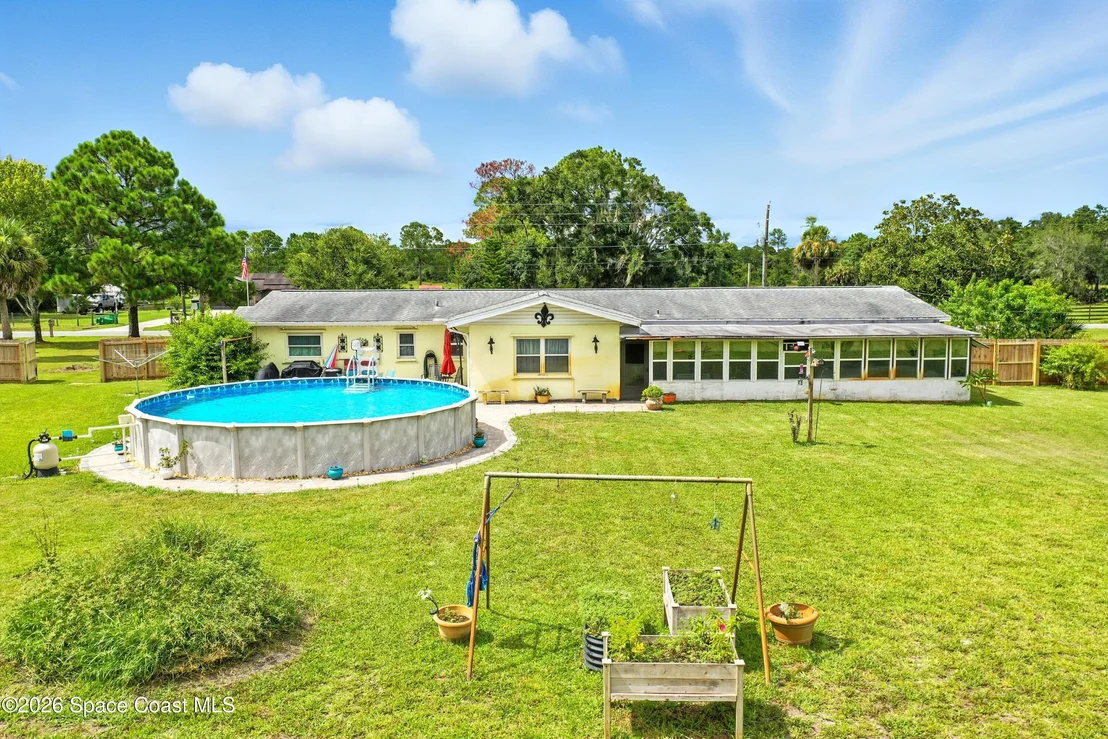 Photo of 3929 Burkholm Road