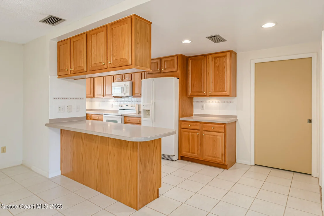 Photo of 536 Solitaire Palm Drive