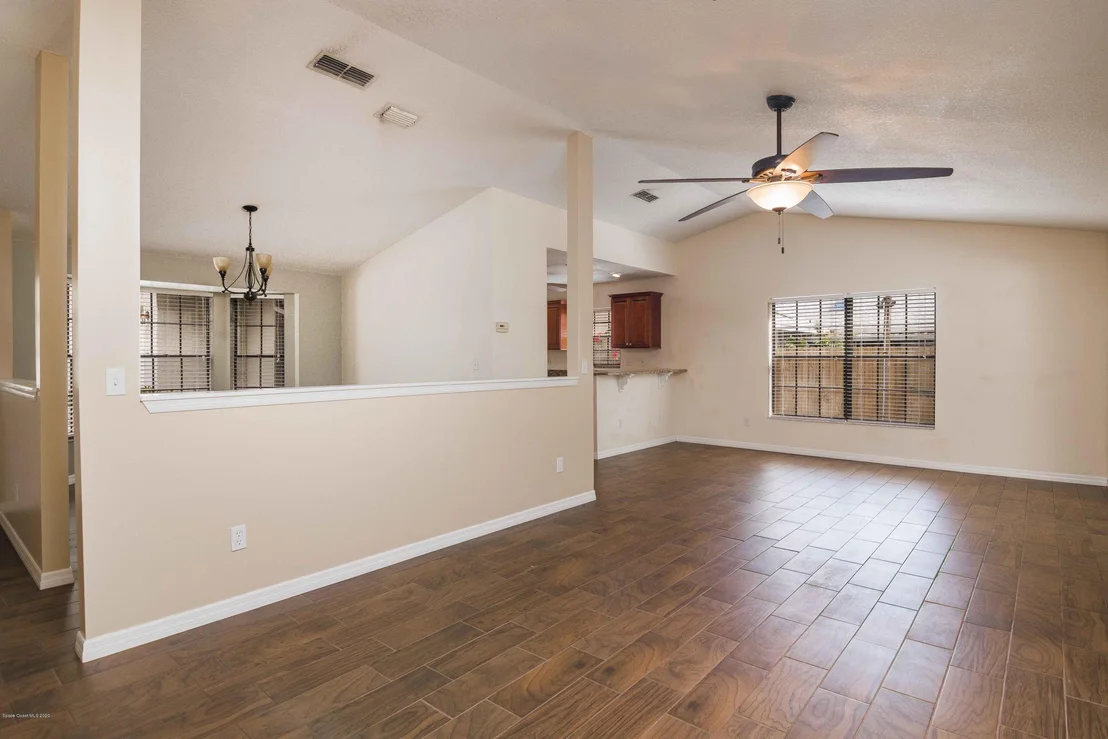 Photo of 1125 Fairlawn Drive