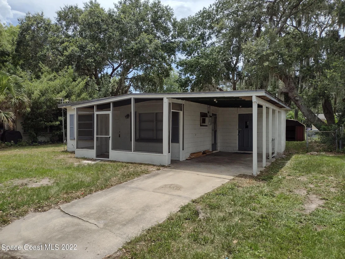 Photo of 716 Walker Road