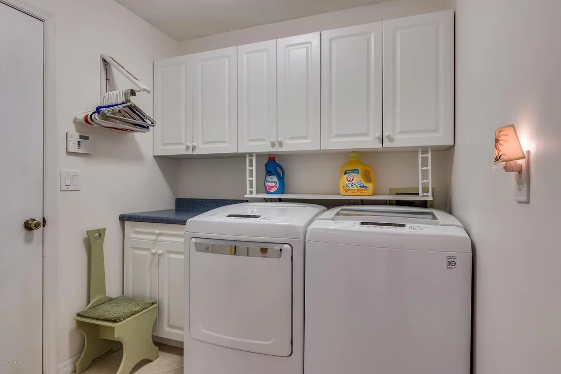Photo of 777 Seymour Road NE