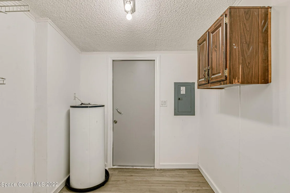 Photo of 1175 Luther Drive