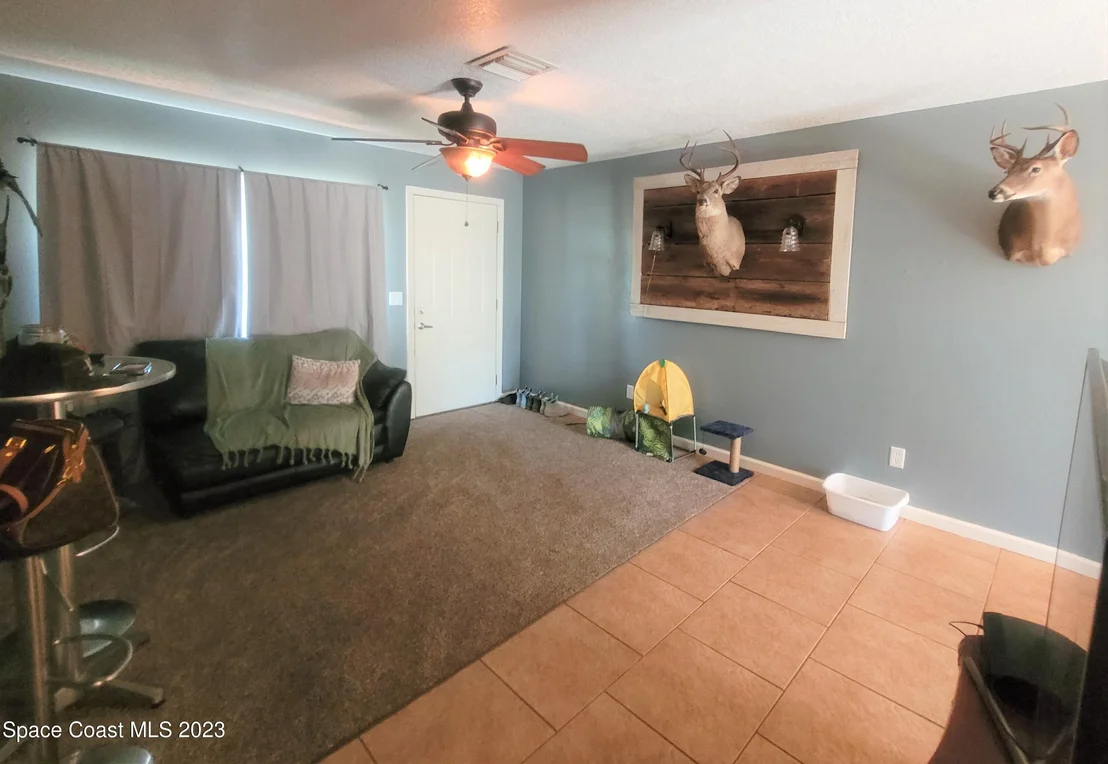 Photo of 2586 Stratford Drive