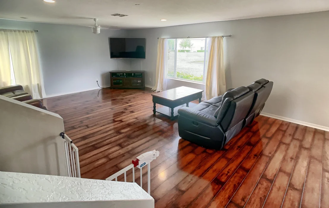 Photo of 4467 56th Lane