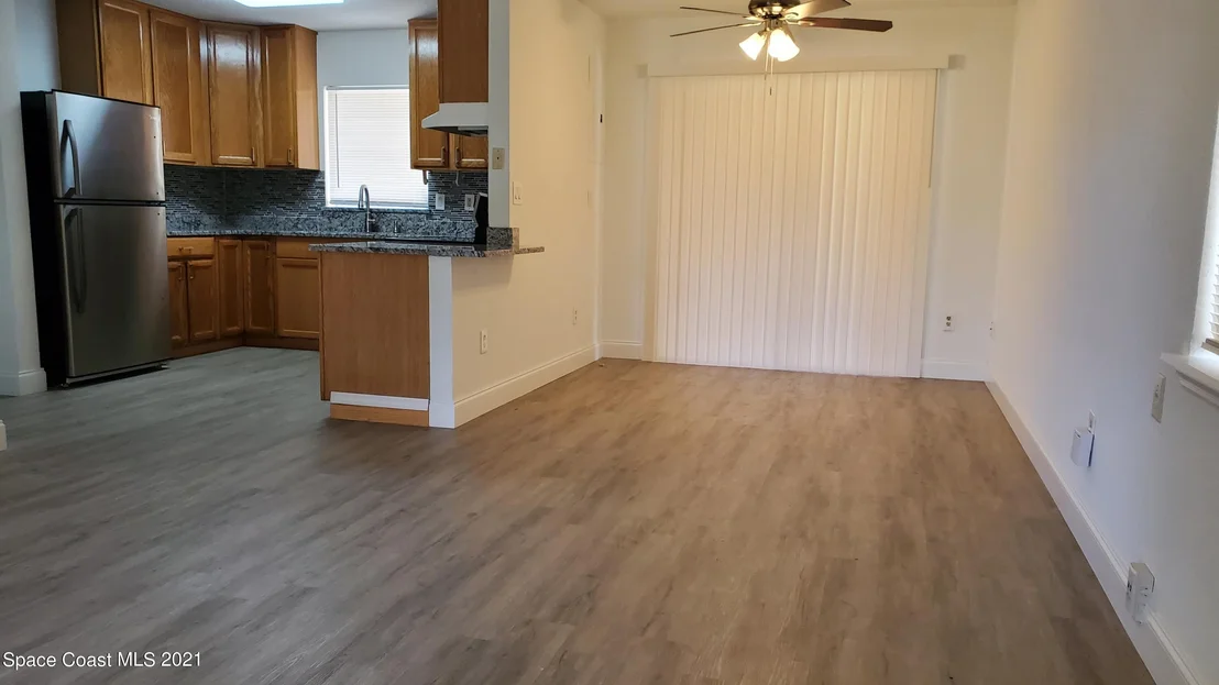 Photo of 1057 Cabot Drive NE