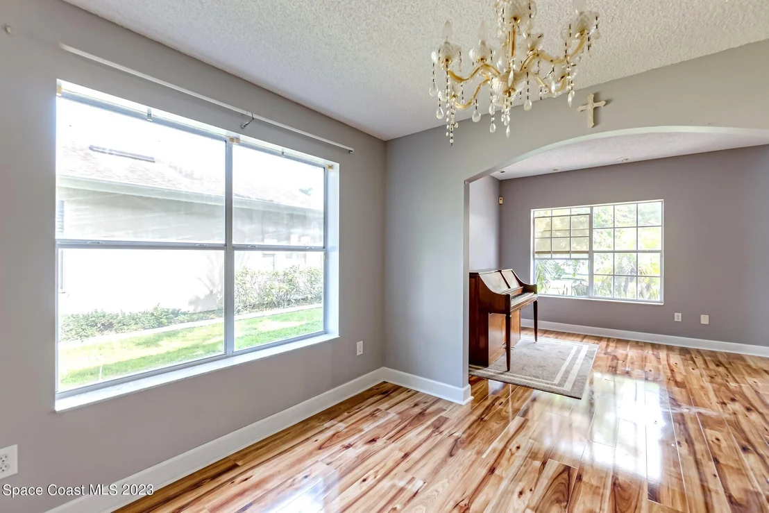 Photo of 6976 Hammock Lakes Drive