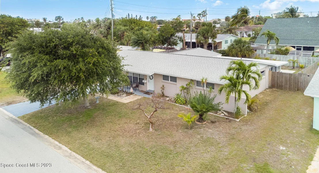 Photo of 609 Verbenia Drive