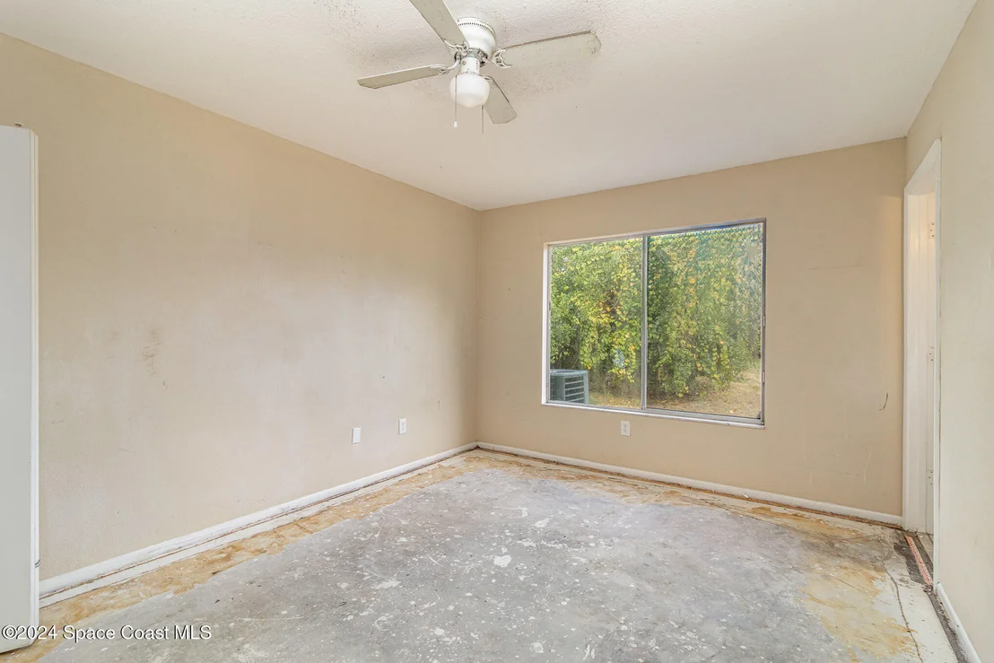 Photo of 771 Cayuga Avenue NE