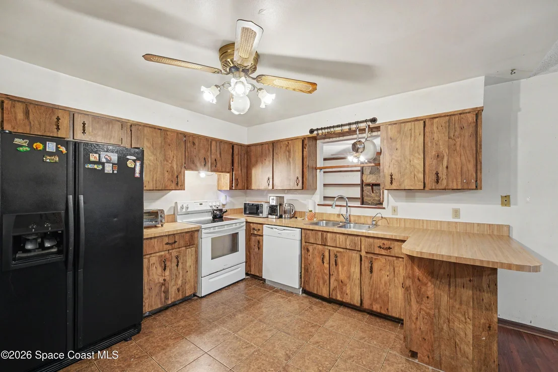 Photo of 5410 Holden Road