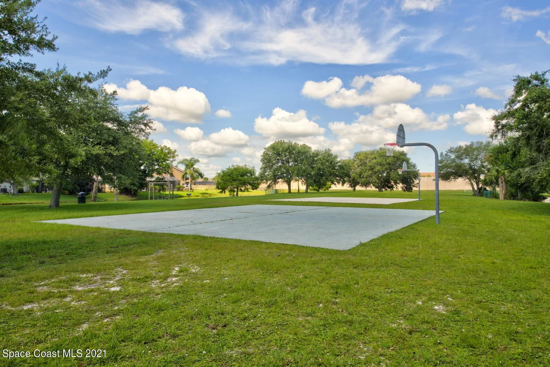 Photo of 1870 Crane Creek Boulevard