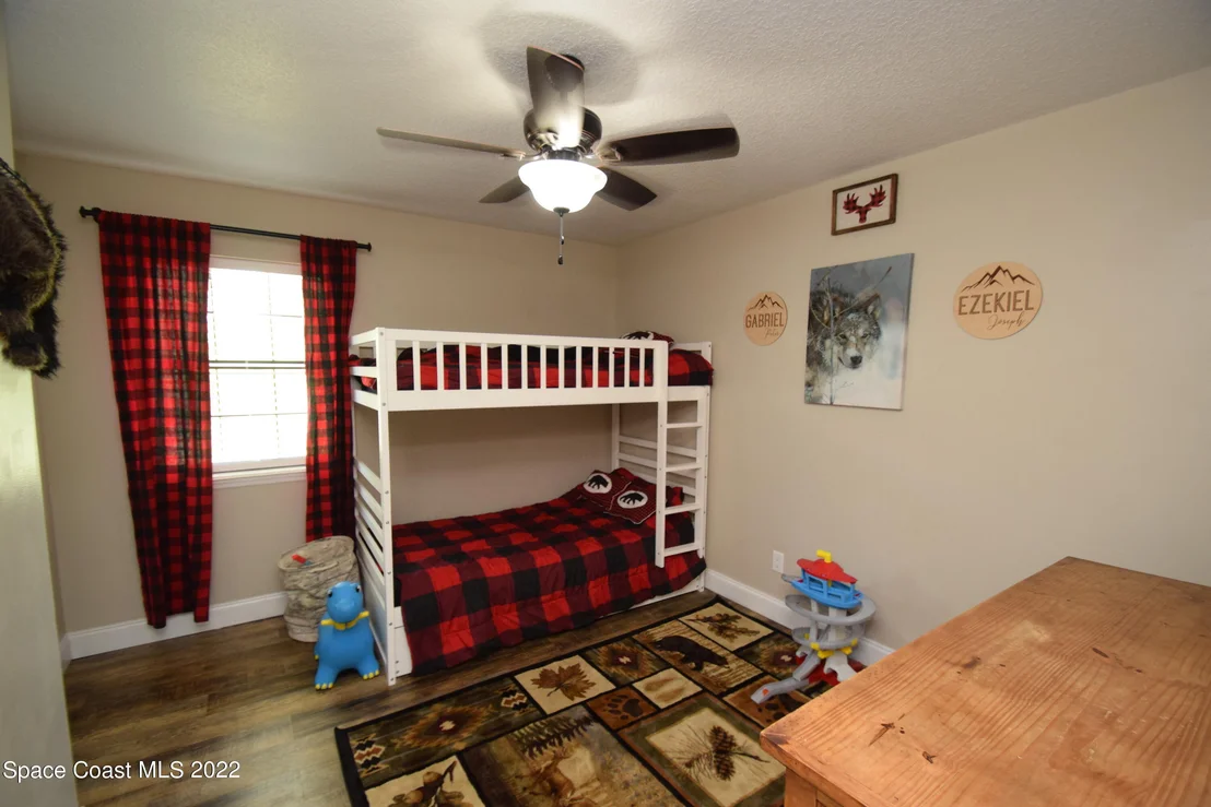 Photo of 1775 Grant Road