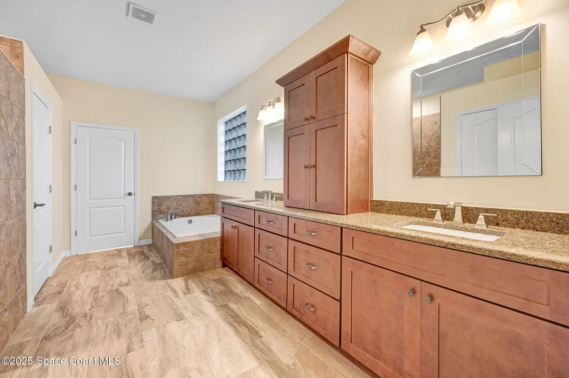 Photo of 779 Autumn Glen Drive