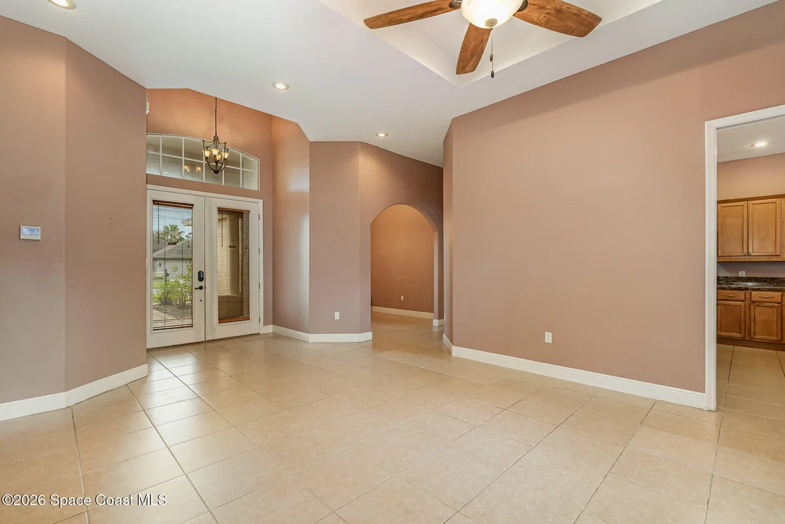 Photo of 291 Devlin Court SE