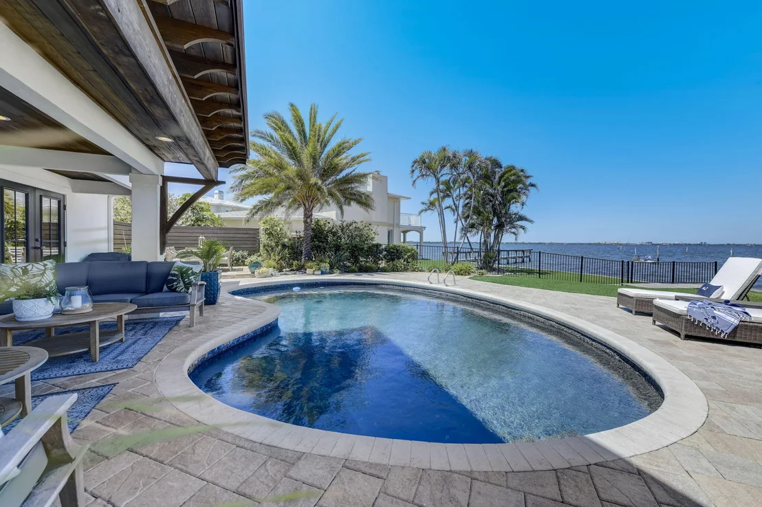 Photo of 451 River View Lane
