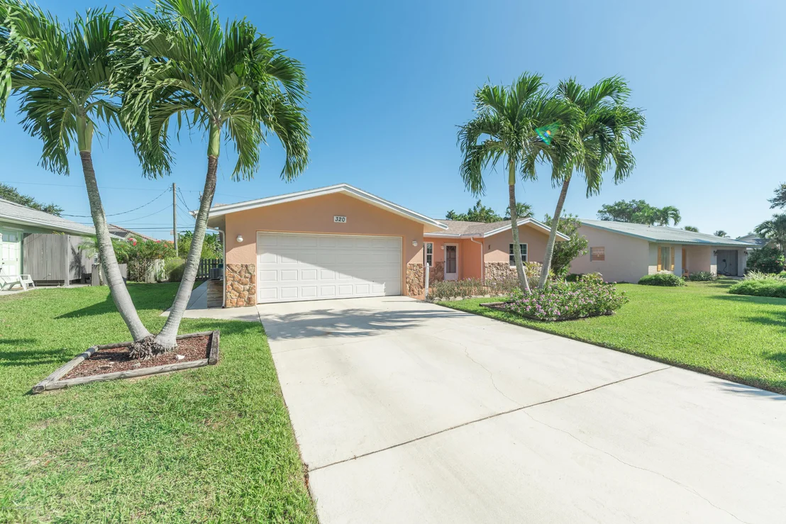 Photo of 320 Richards Road