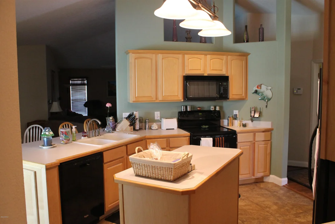 Photo of 4335 Milwaukee Avenue