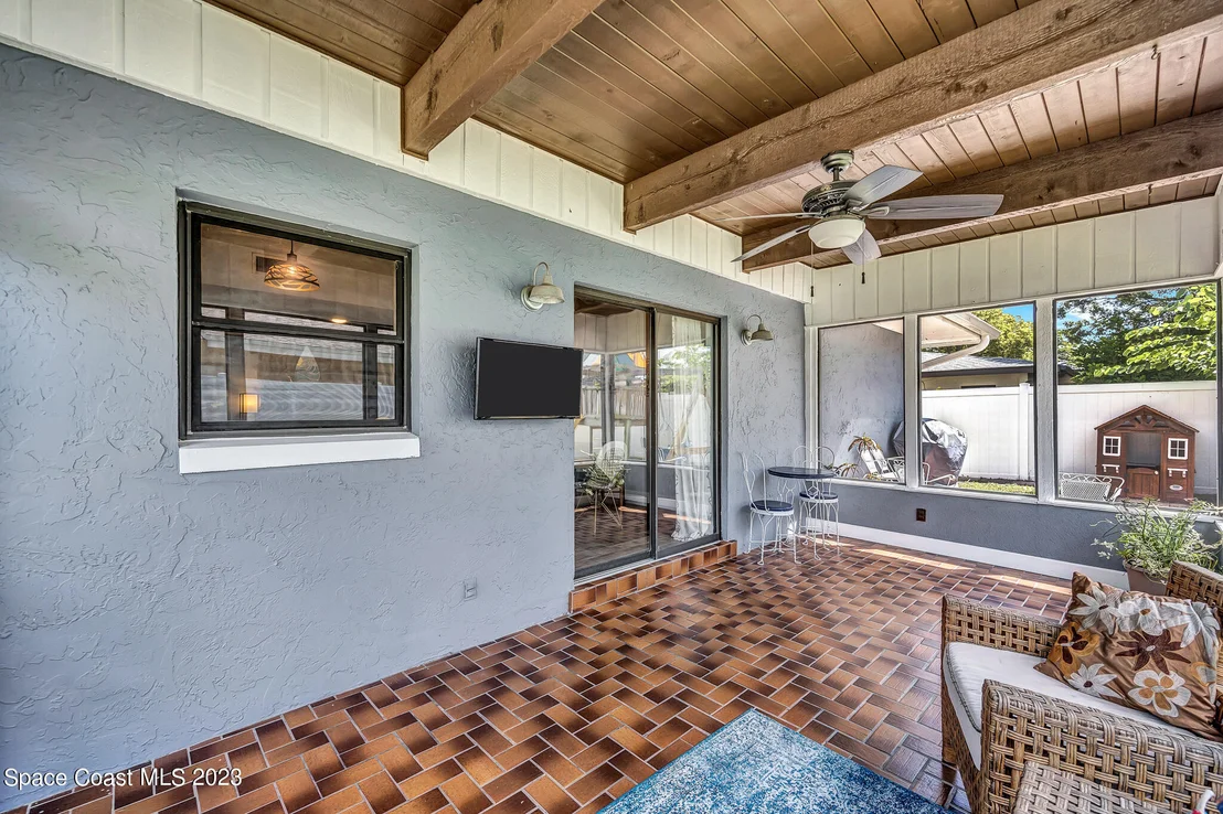 Photo of 245 Applewood Circle