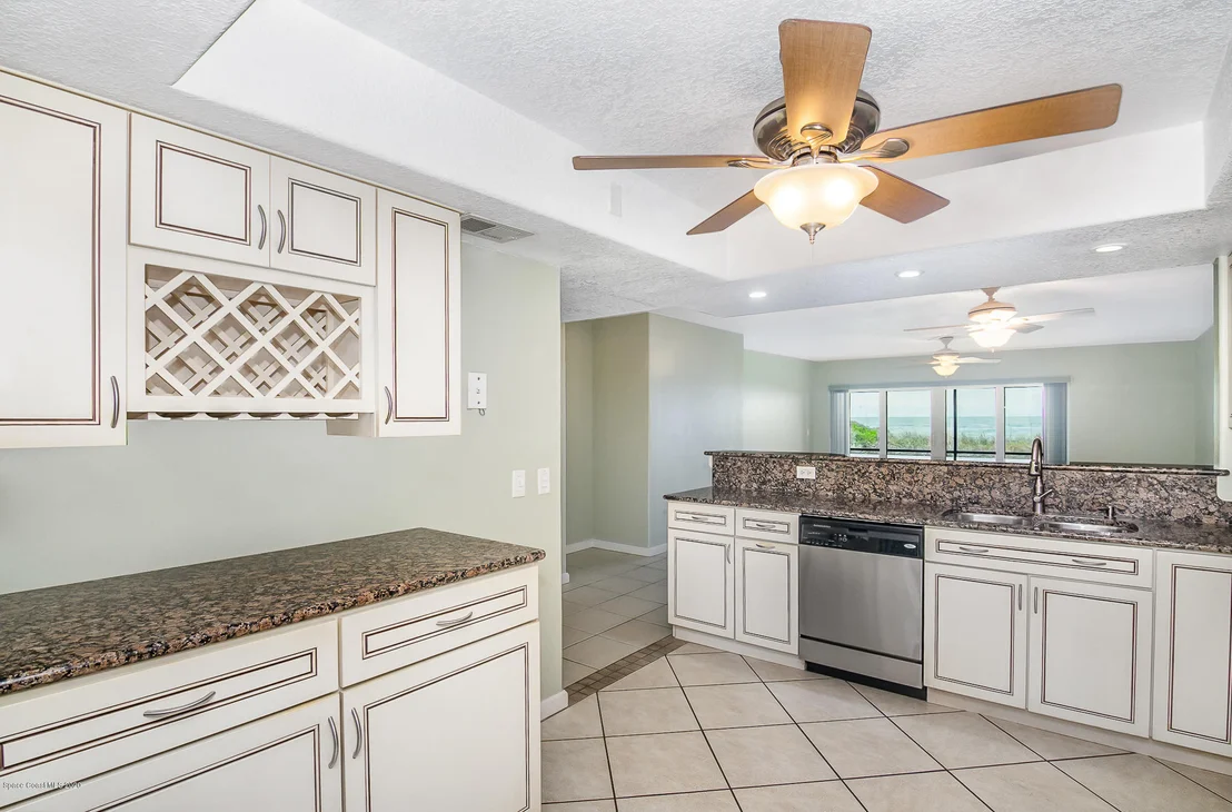 Photo of Unit 111 at 175 Highway A1A