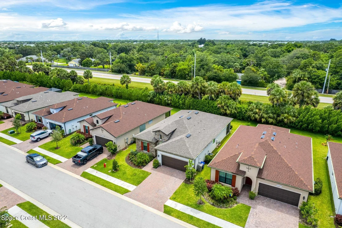 Photo of 1645 Willows Square