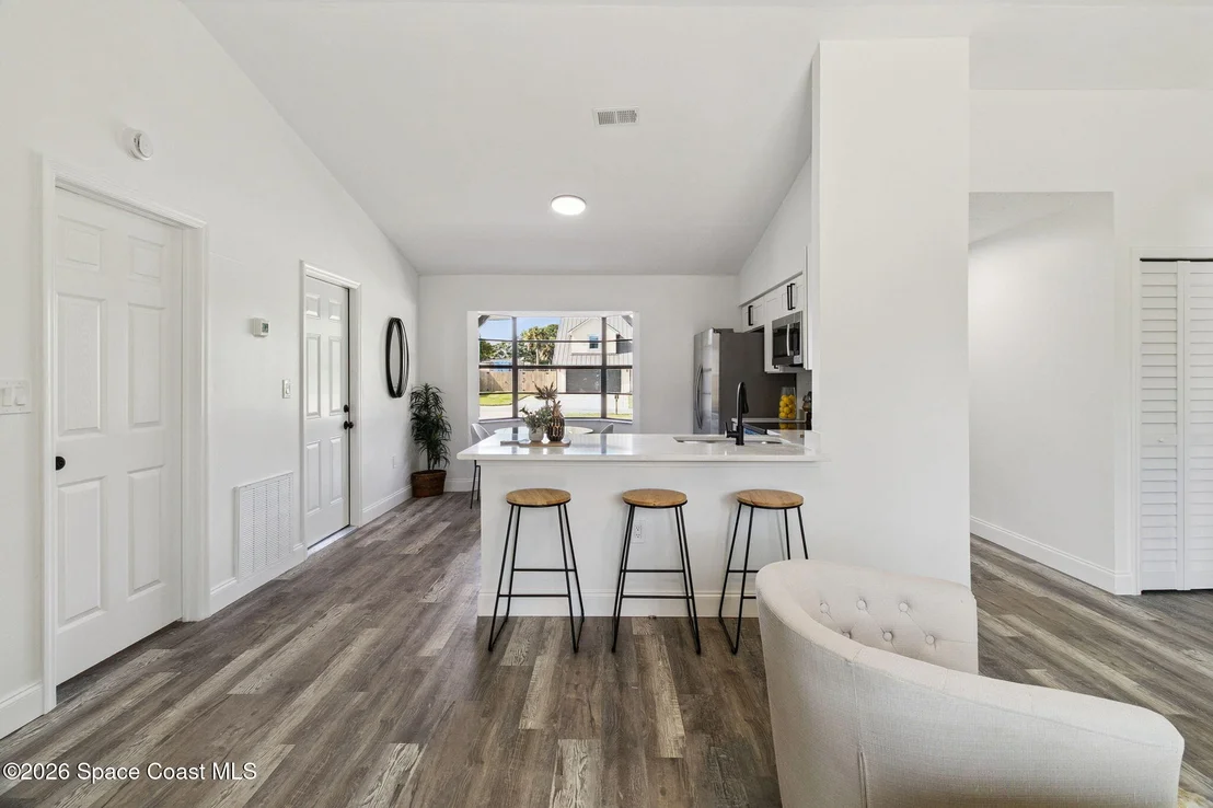 Photo of 6295 Janina Road