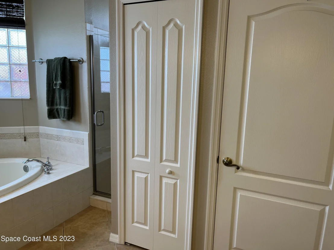 Photo of 1661 Whitman Drive