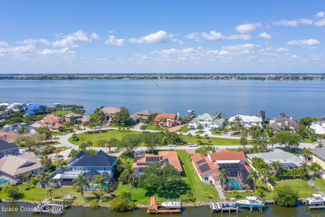 Photo of 539 Lanternback Island Drive