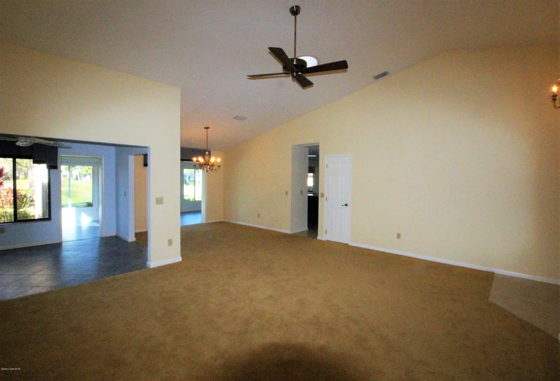 Photo of 1522 Frontier Drive