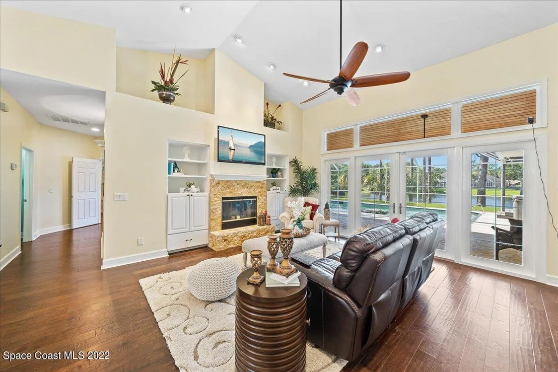 Photo of 7933 Timberlake Drive