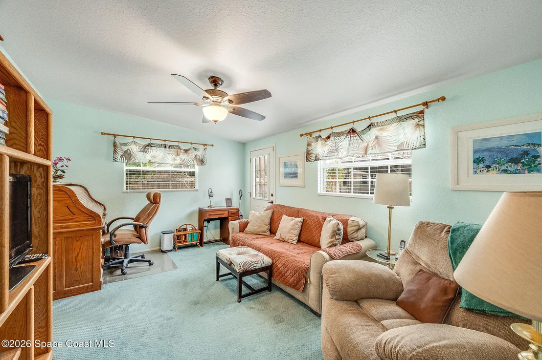 Photo of 986 Sarno Road