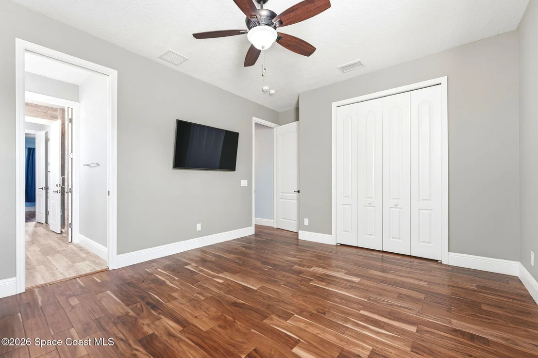 Photo of 241 Waterside Drive