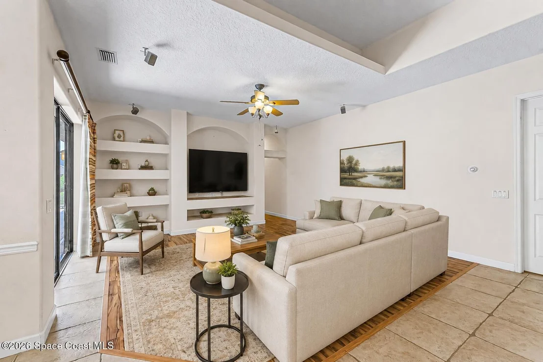 Photo of 515 Lanternback Island Drive
