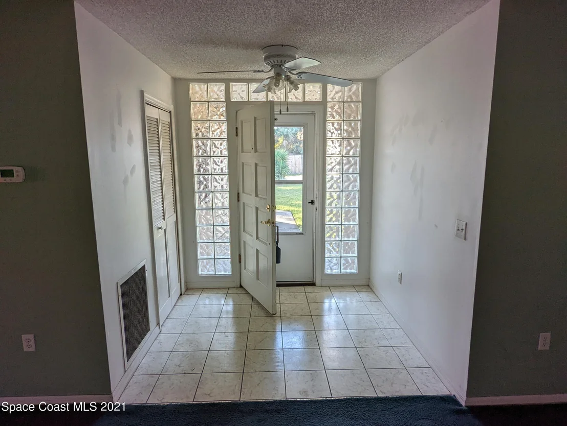 Photo of 6487 Hudson Road