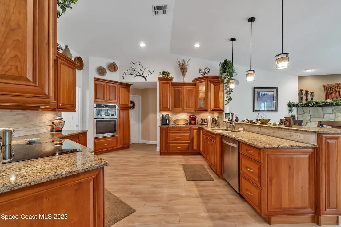 Photo of 2550 Waring Lane