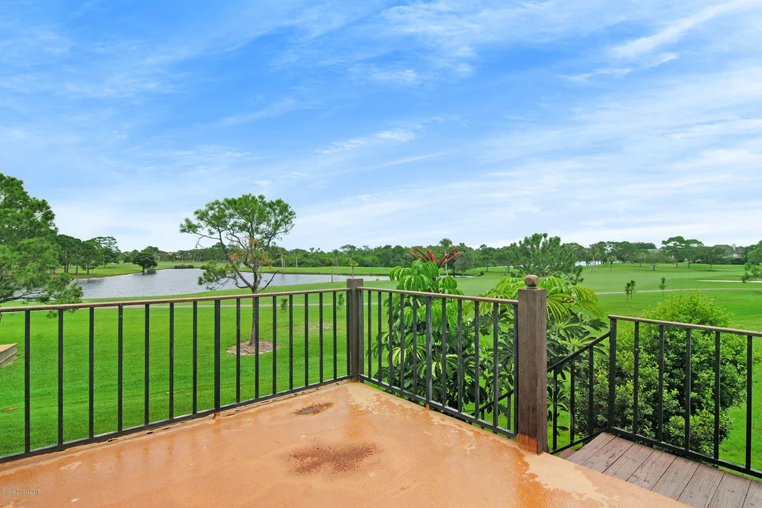Photo of 965 Long Meadow Lane
