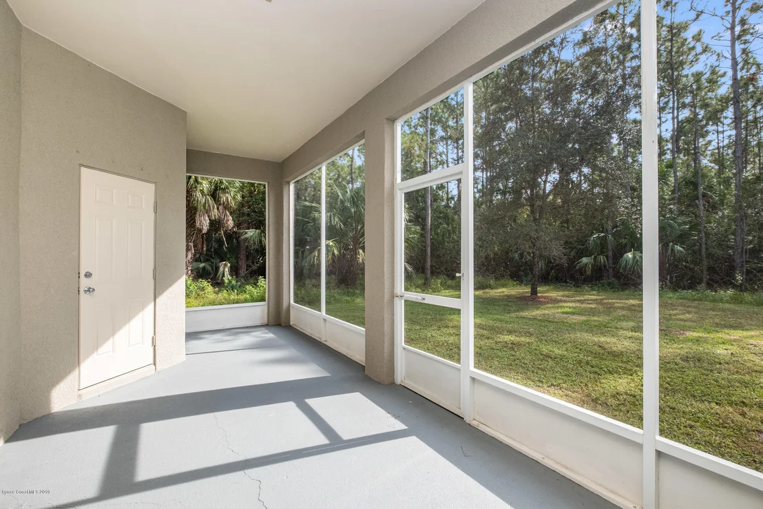 Photo of 1744 Hydrangea Road NW