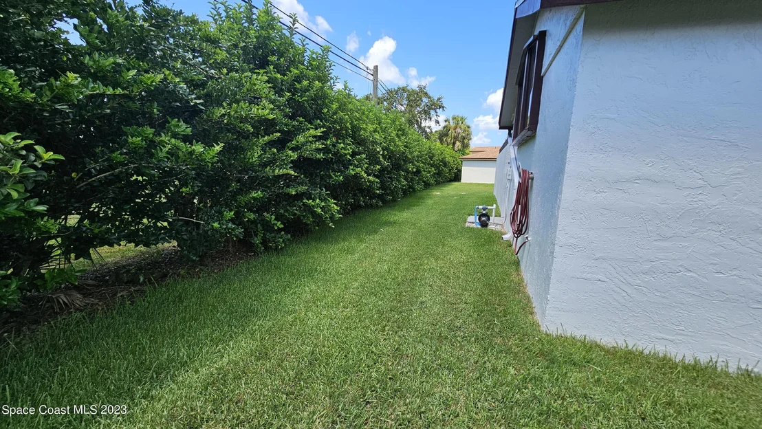 Photo of 329 Pine Ridge Lane