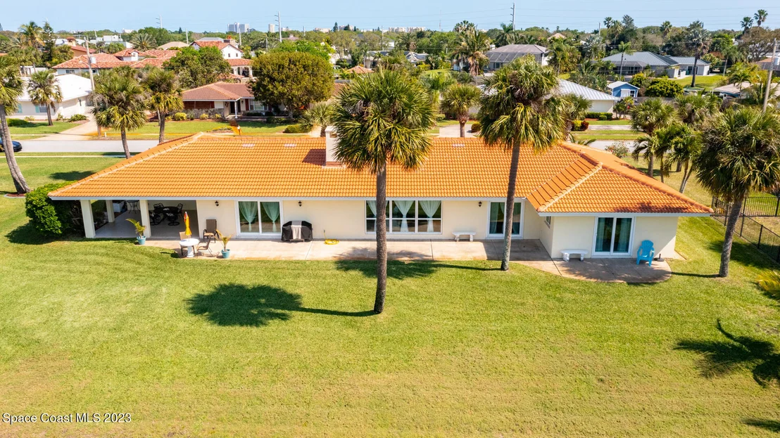 Photo of 775 Malibu Lane
