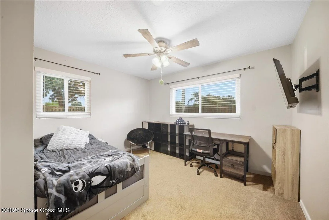 Photo of 2484 Victor Road