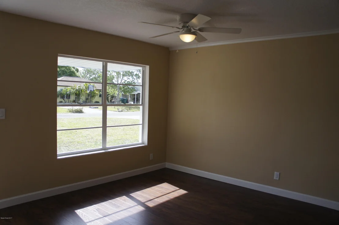 Photo of 1716 Park Avenue