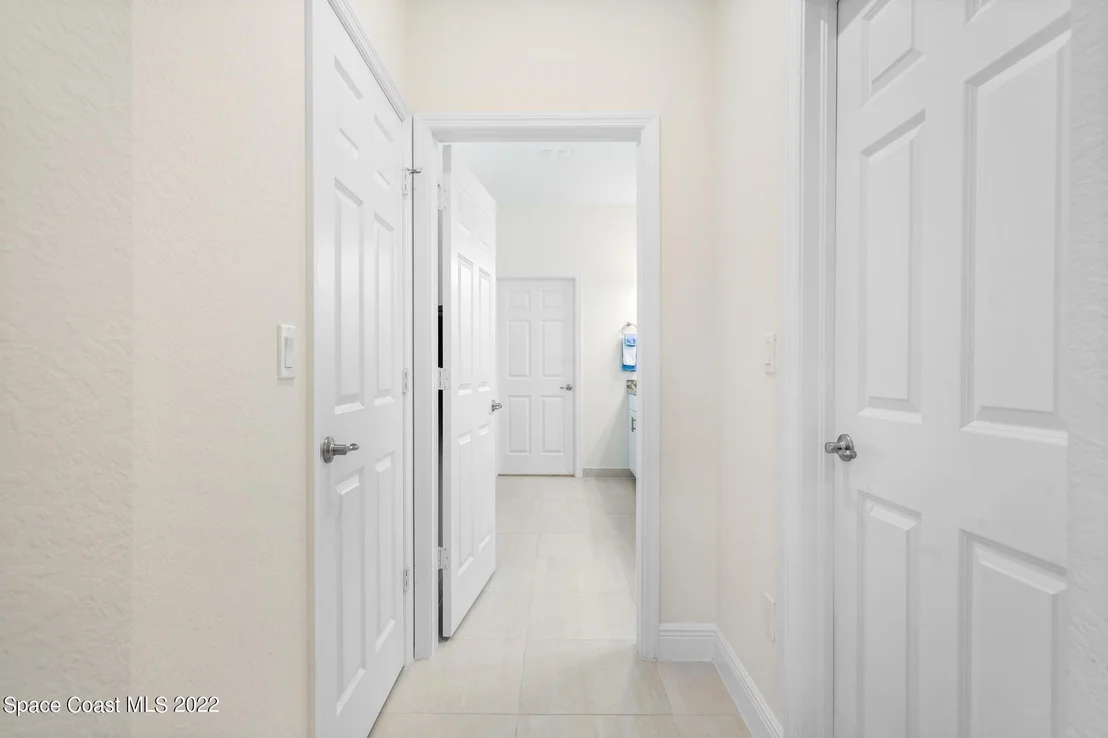 Photo of 1645 Willows Square
