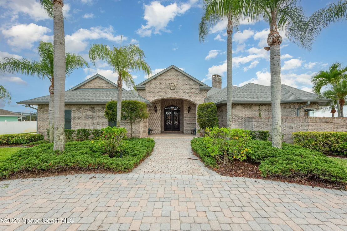 Photo of 1175 Tuckaway Drive