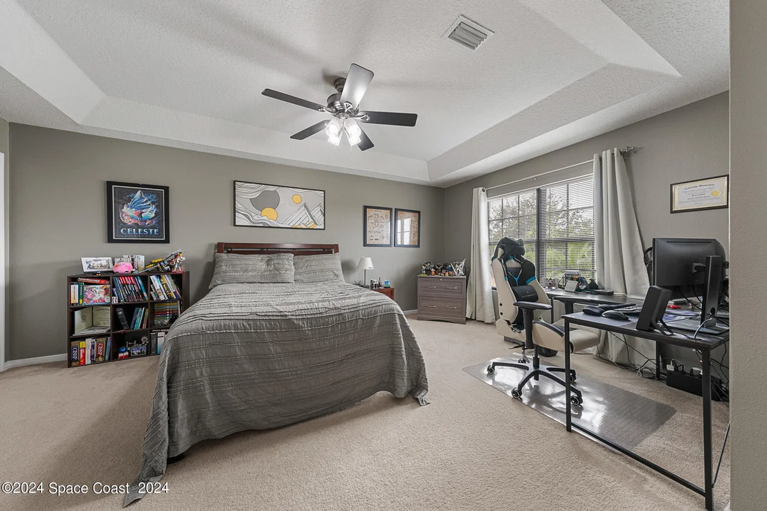 Photo of Unit 103 at 890 Luminary