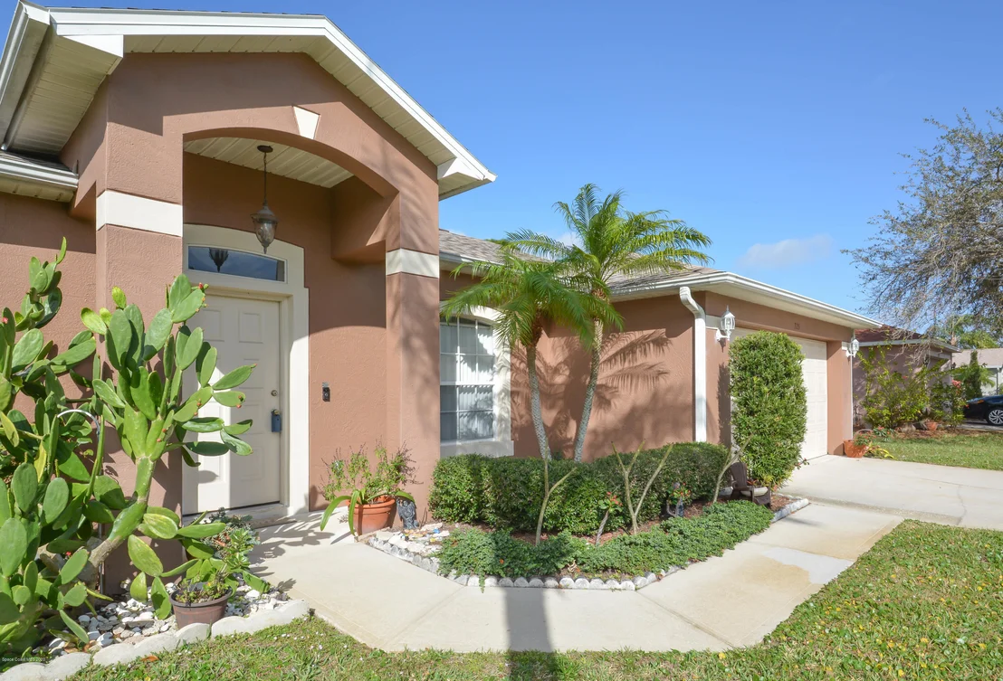 Photo of 725 Falls Creek Drive